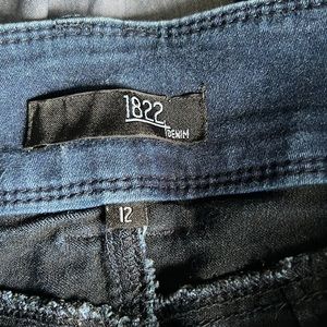 Women’s straight leg  jeans